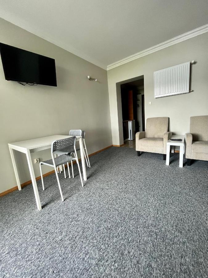Gosciniec Rospuda 1 Bed & Breakfast เอากุสตูฟ ภายนอก รูปภาพ
