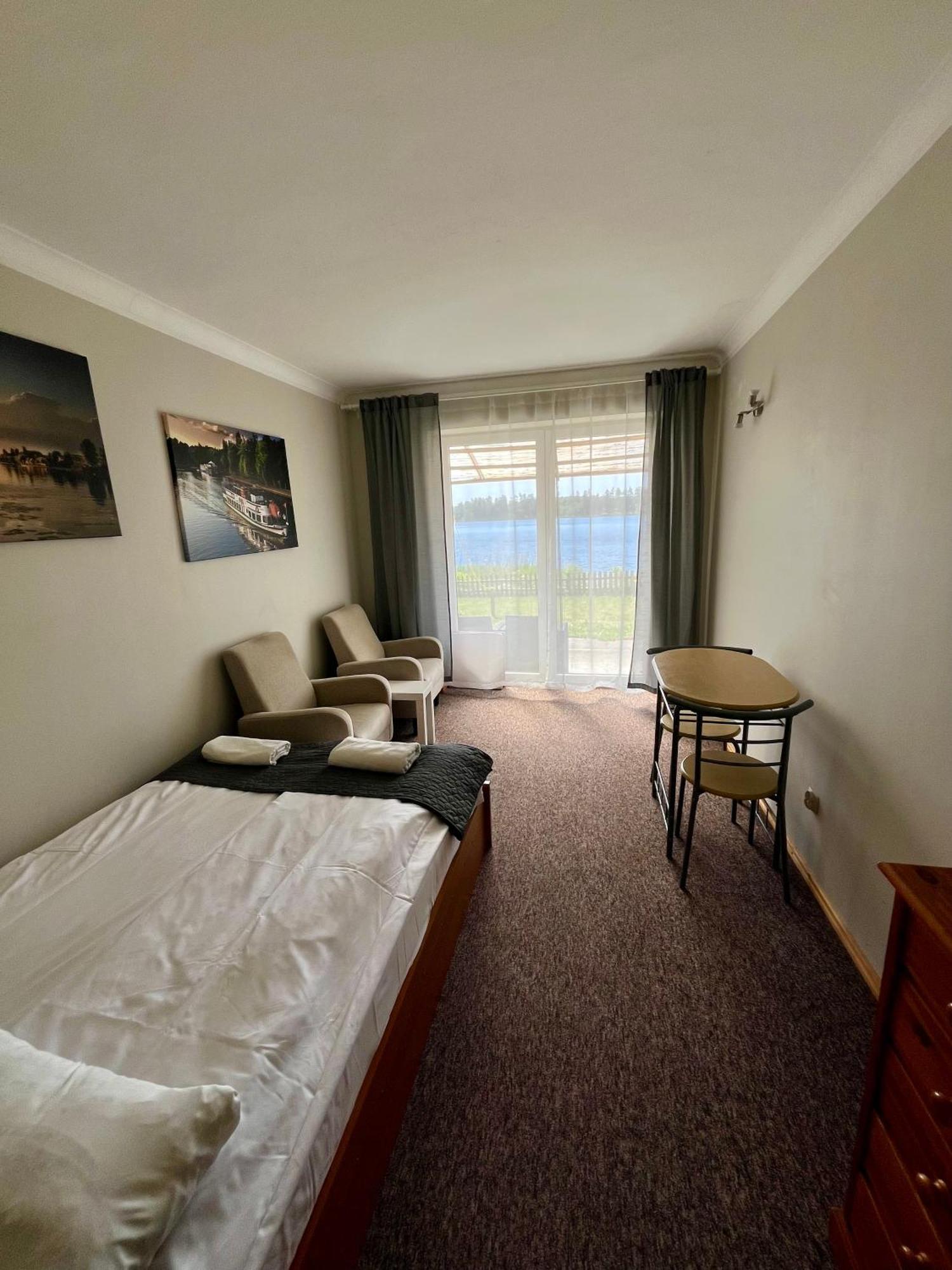Gosciniec Rospuda 1 Bed & Breakfast เอากุสตูฟ ภายนอก รูปภาพ